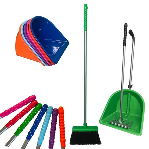 Stable manure scoop and - stable, rake