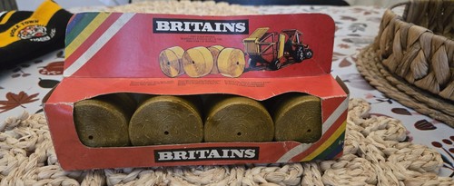 Britains farm round hay - britains,