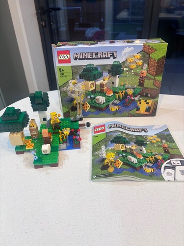 Lego minecraft the - bee, farm