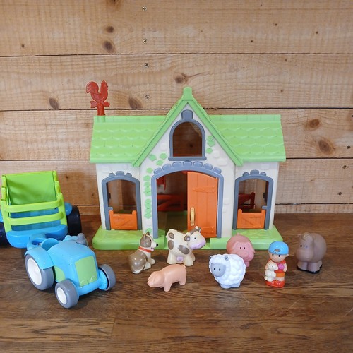 Big farm barn - toy,