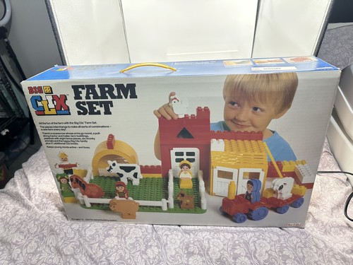 Vintage bluebird farm set - vintage,