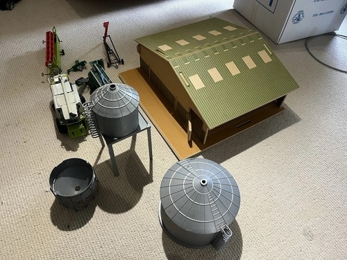 Hand made wooden farm set - hand,