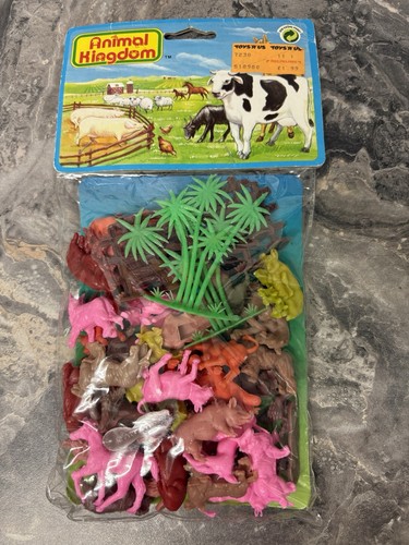 Vintage animal kingdom plastic - animal,