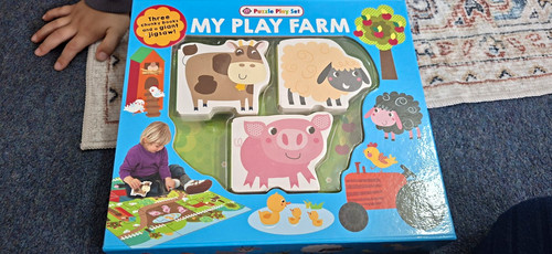 Priddy books play - priddy, farm