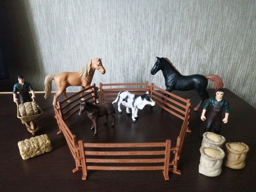 Farm yard piece plastic toy - farm,